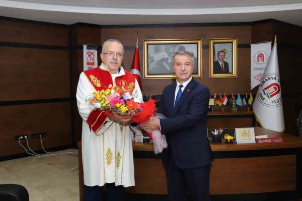 Amasya Üniversitesi'nde yeni rektör göreve başladı