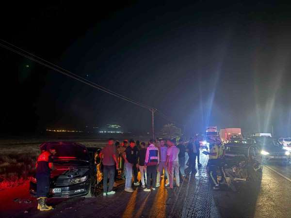 Bitlis'te trafik kazası: 4 yaralı