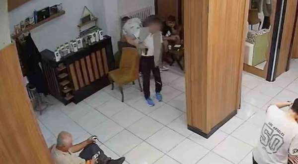 Çorum'da kuaför salonundaki silahlı saldırı kamerada