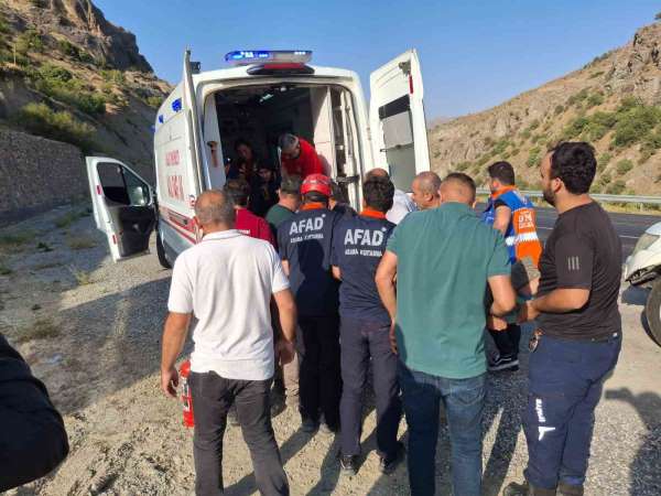 Hakkari'de trafik kazası: 1 yaralı