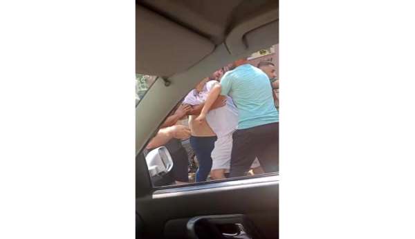 Trafikte dehşet saçtılar: Yol verme tartışması saldırıya dönüştü