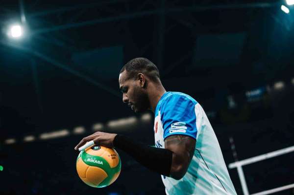 Yoandy Leal Hidalgo yeni sezonda da Halkbank'ta