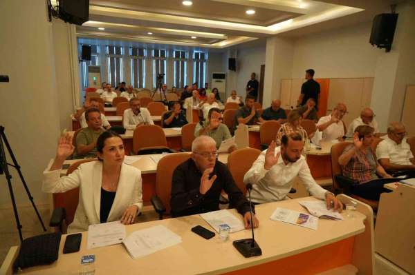 Atakum'da 265 milyon TL'lik personel maaşı teminat mektubu maddesi komisyona havale edildi