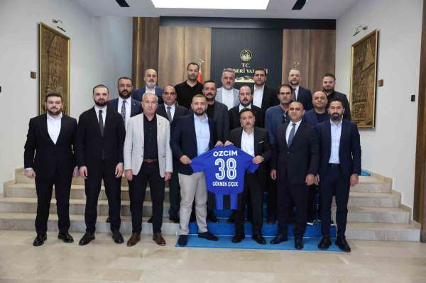 Erciyes 38 FK yönetiminden Vali Çiçek'e ziyaret