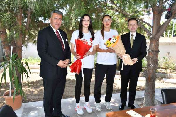 Genç sporcular Payas'ın gururu oldular