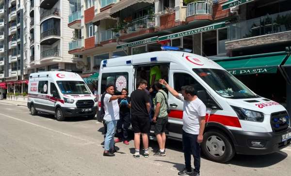Sinop'ta iki motosiklet çarpıştı: 3 yaralı