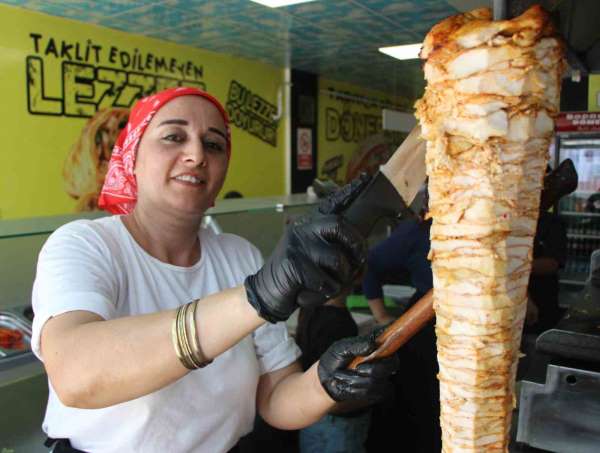 Amasya'nın tek kadın döner ustasına en çok kadınlar şaşırıyor