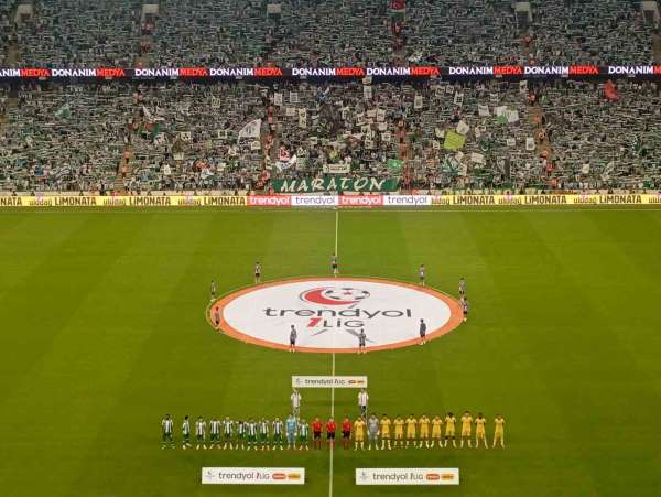 Bursaspor, İstanbulspor'u 4-0 mağlup etti