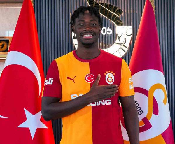 El Chadaille Bitshiabu, Galatasaray'ın 12. Fransız futbolcusu oldu