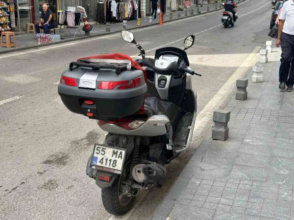 Samsun'da hafif ticari araç ile çarpışan motosikletli yaralandı