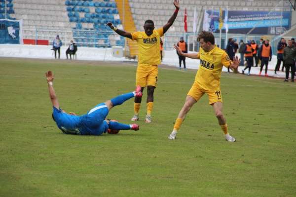 Süper Lig: BB Erzurumspor: 0 - MKE Ankaragücü: 0 (İlk yarı) 