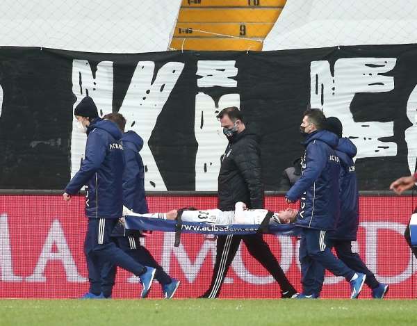 Süper Lig: Beşiktaş: 0 - Trabzonspor: 0 (Maç devam ediyor) 