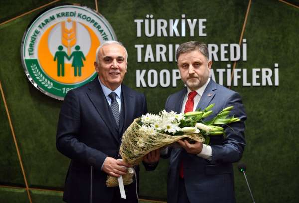 Tarım Kredi Kooperatifleri'nde devir teslim