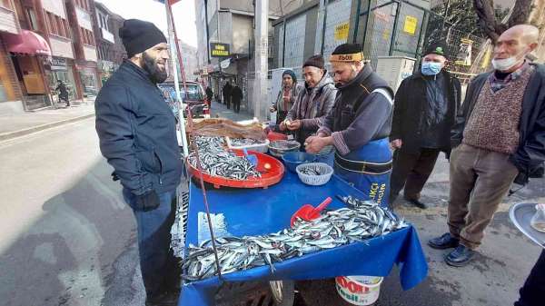 Tekirdağ'da istavrit 20, hamsi 25 TL'ye kadar düştü