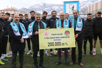 Tunceli Valiliğinden Dersimspor'a 200 bin liralık destek