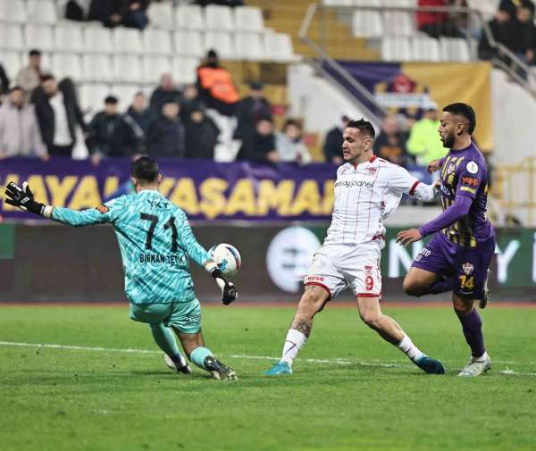 Rey Manaj, Ömer Erdoğan'la tartıştı