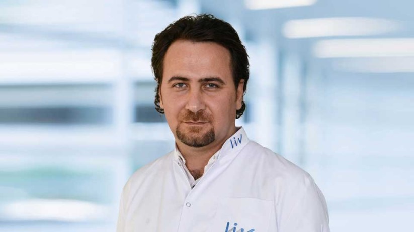 MODASI GEÇMEYEN TEK BESİN ANNE SÜTÜ