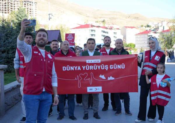 Bayburt'ta 'Dünya Yürüyüş Günü' dolayısıyla yürüyüş yapıldı