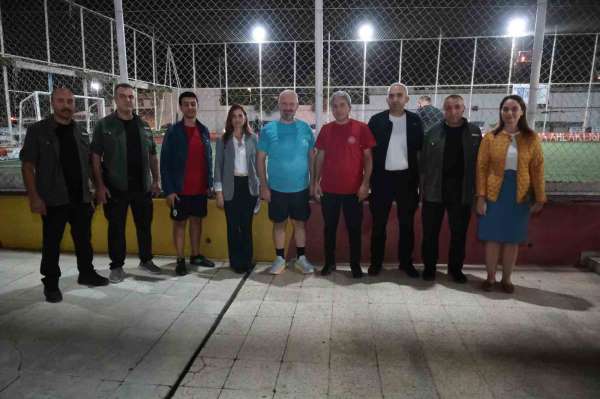 Menemen'de gençler sahada buluştu