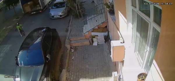 Avcılar'da feci kaza, kamyonetin altında kalan kadın hayatını kaybetti