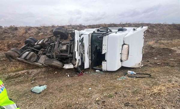 Beyşehir'de trafik kazaları: 6 yaralı