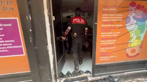 Bursa'da fuhuş operasyonu: 21 kadın kurtarıldı, 12 şüpheli gözaltına alındı