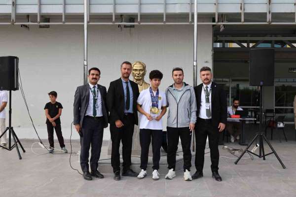 MTK öğrencisi Yalçınkaya'dan, Avrupa'da 4 altın madalya