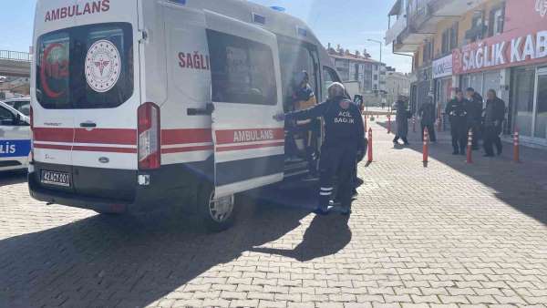 Konya'da çocukların kavgası kanlı bitti: 10 yaşındaki çocuk ağabeyini bıçakladı