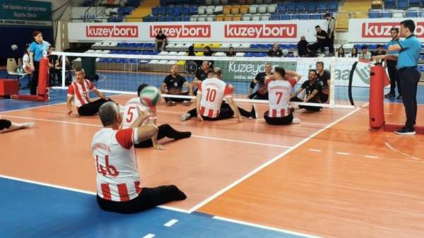 Oturarak Voleybol Süper Lig'inde Büyükşehir Belediyespor rüzgârı