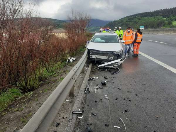 TEM'de kaza yapan MHP milletvekilleri yaralandı