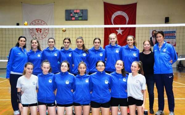 Yunusemreli voleybolcularda profesyonel lig heyecanı