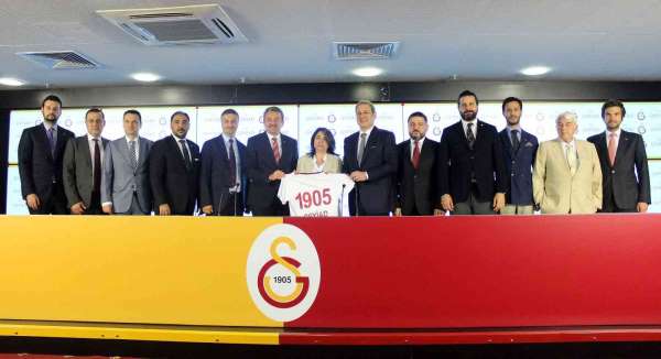 GSYİAD, Galatasaray Erkek Voleybol Takımı'na forma sponsoru oldu