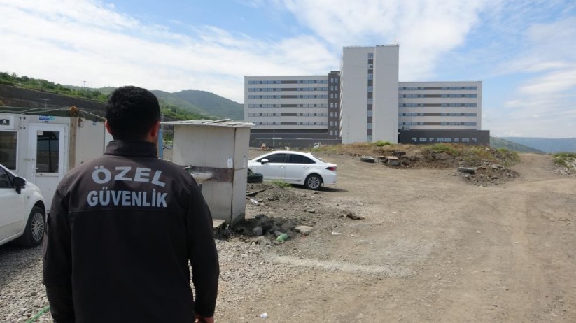 Samsun Şehir Hastanesinde Taşeron firmasına bağlı özel güvenlik görevlileri 3 aydır maaş alamıyor
