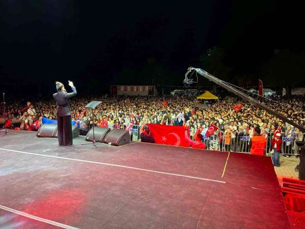 FÜ 50. yıl festivali Azerin'in unutulmaz konseriyle sona erdi