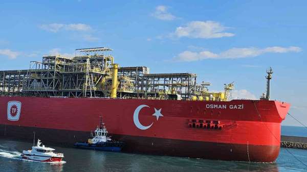 Türkiye'nin ilk yüzer gaz üretim platformu Osman Gazi Filyos Limanı'nda