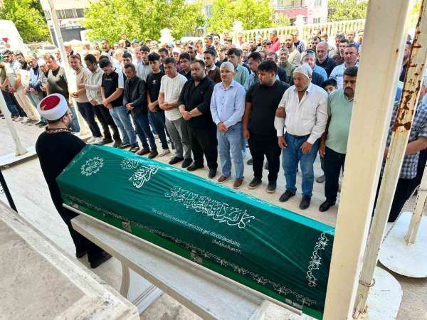 Adıyaman'daki motosiklet kazasında hayatını kaybeden genç son yolculuğuna uğurlandı