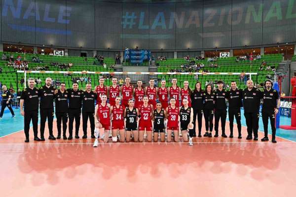 Milletler Ligi'nde mücadele edecek A Milli Kadın Voleybol Takımı'nın kadrosu açıklandı