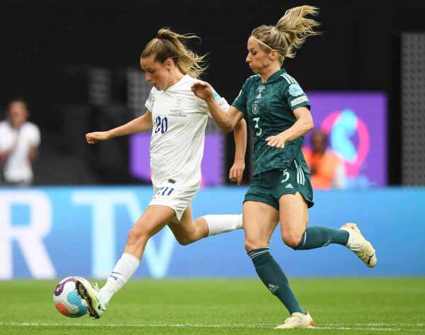 2022 Avrupa Kadınlar Futbol Şampiyonası'nda kupa İngiltere'nin