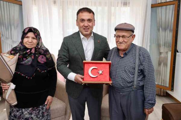 Bilecik Valisi Sözer şehit ailesi ile bir araya geldi