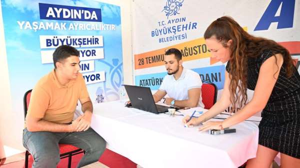 Büyükşehir'in tercih tırı üniversite adaylarının hizmetinde