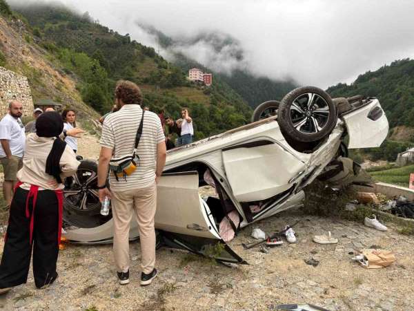 Göksu travertenlerinde trafik kazası: 4 yaralı