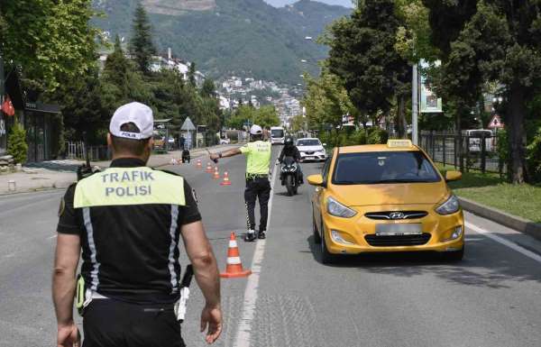 Ordu'da bir haftada 15 binden fazla araç ve sürücüsü denetledi