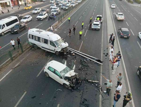 Diyarbakır'da feci kaza: 3 yaralı