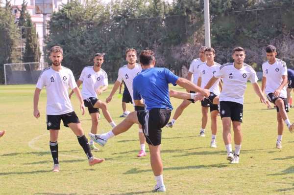 Altay, ilk maçında 24 Erzincanspor'u konuk ediyor