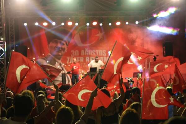 Atakum'da Zafer Bayramı coşkusu