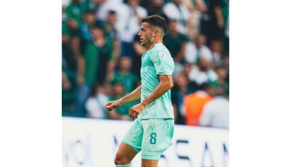 Lszl Bénes ilk golünü attı