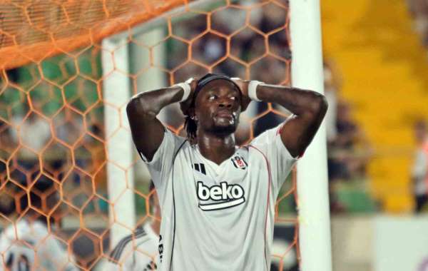 Trendyol Süper Lig: Corendon Alanyaspor: 2 - Beşiktaş 0