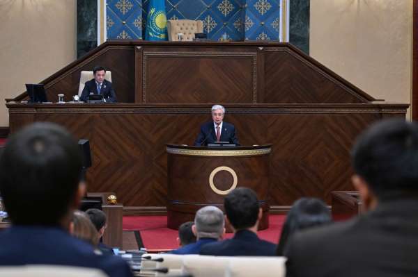 Kazakistan'da Cumhurbaşkanı yardımcısı ve başbakan atandı