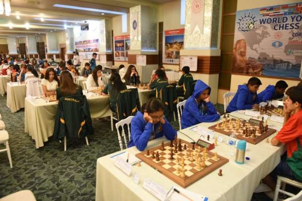 Dünyanın 6 kıtasından gelen sporcularla birlikte satrancın kalbi Çorum'da atıyor
