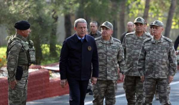 Milli Savunma Bakanı Akar: 'Rejim ordusuna mensup 18 kişinin teslim edilmesi Rus
